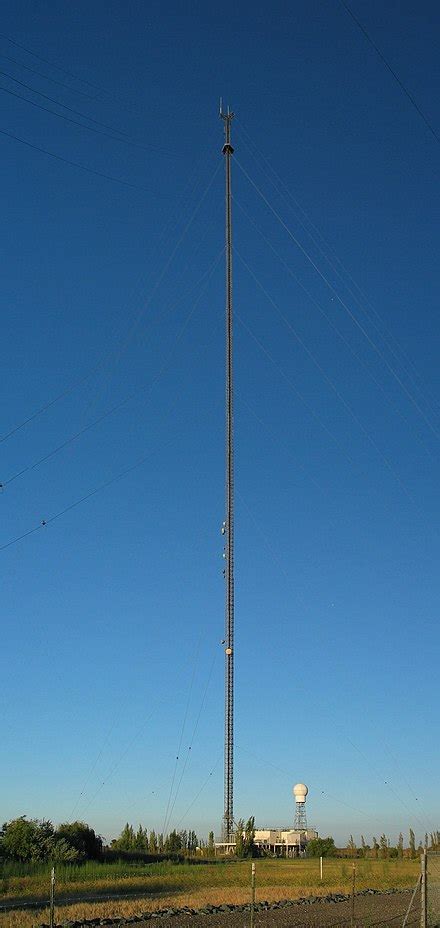 kxtv/kovr-sendemast|Signals from Above: The Tallest Radio Towers in the。